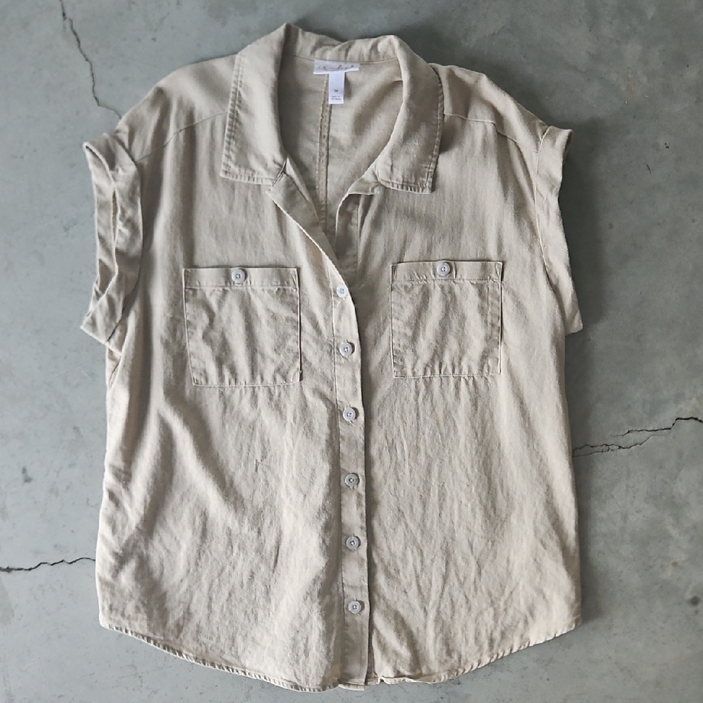 Ingrid & Isabel Tan Linen Blend Button-Down Short Sleeve Shirt